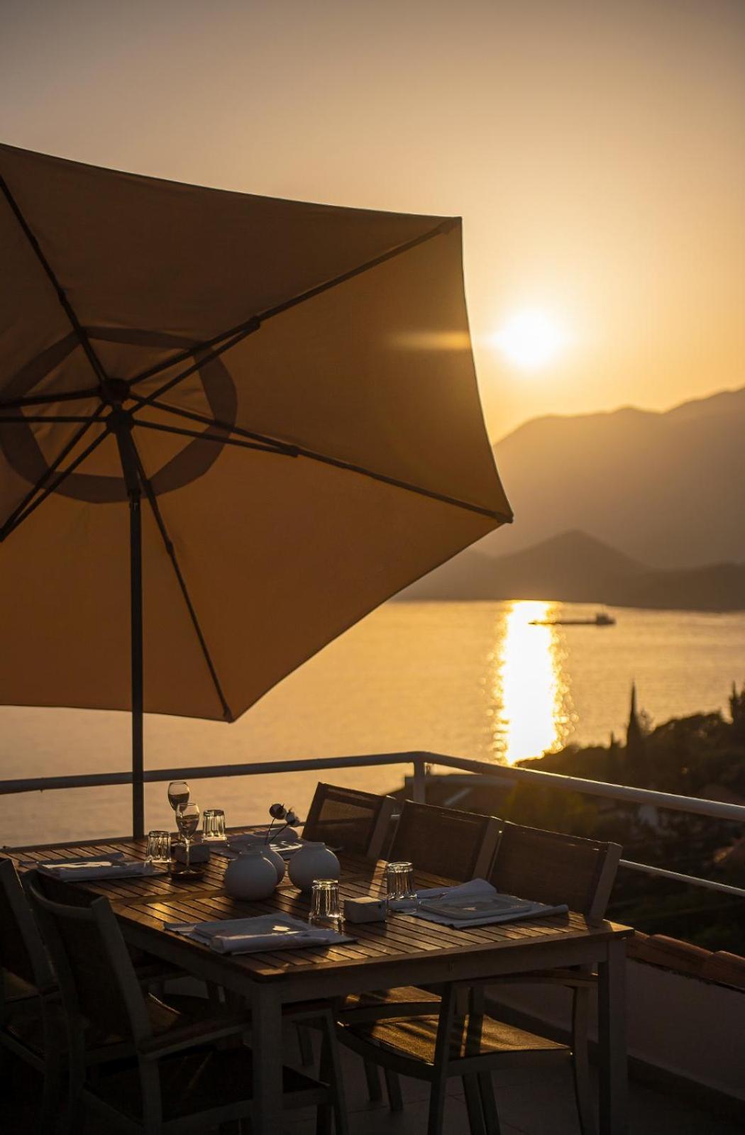 Kale Suites, Heated Pool In Winter, Adults Only Kaş Kültér fotó